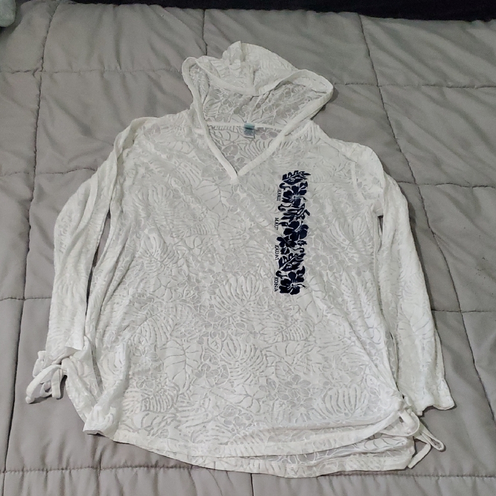 Elegant White Floral Women's Hoodie